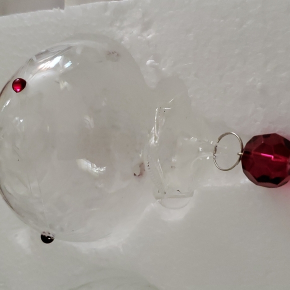 NWT, Crystal Etched,Small 3 Red Crystals around each. 1 globe,1 hurricane shape - Picture 5 of 8